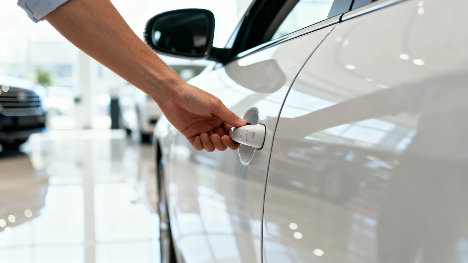 Perodua Ativa vs Bezza: Panduan Lengkap Perbandingan Harga, Ansuran & Gaji Minimum
