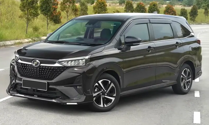 Flyer rasmi Perodua Alza 2026 - harga dan spesifikasi